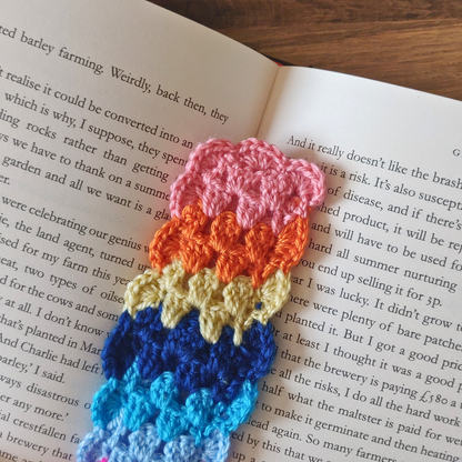 Pinata - Crochet Bookmark